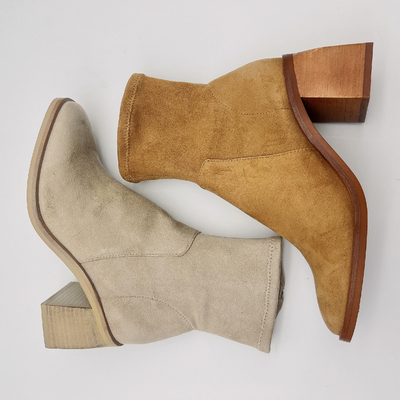 Sepatu Bot Wanita Nyaman / Sepatu Bot Kantor Tan Suede Wanita