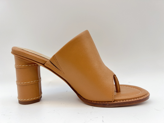 Sepatu Wanita Kulit Sapi Lembut OEM Tan Open Toe Sandal Thong