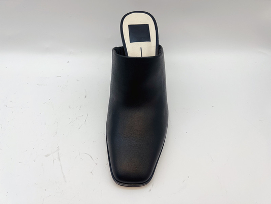 Sepatu Atas One Piece Kulit Nappa Lembut Hitam Sepatu Pompa Ujung Persegi