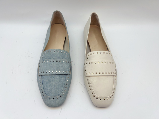 Soft Cow Ladies Kulit Asli Sepatu Flat Beige Dengan Desain Studs