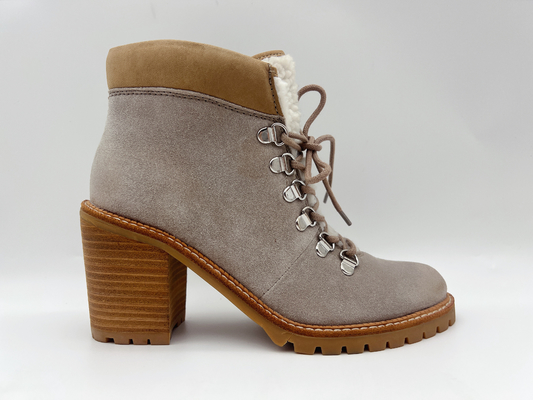 Soft Fleece Lace Up Waterproof Boots Womens Beige Ankle Boots ODM OEM