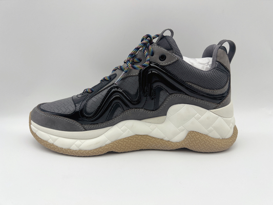 Sepatu Olahraga Atletik Wanita Abu-abu Sepatu Basket Anti Selip Nyaman