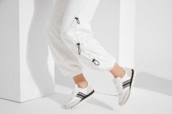 Sepatu Santai Wanita Kulit Lembut 3mm Flat White Slip On Sepatu Atletik