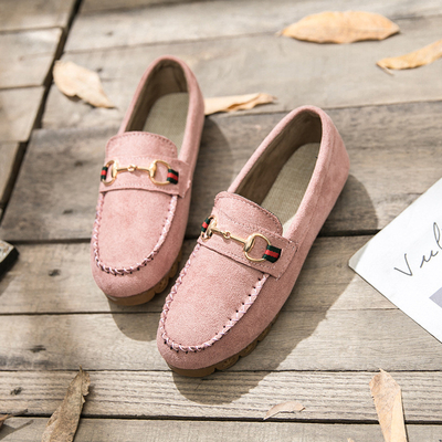Sepatu Kasual Wanita yang Hangat dengan Bawahan Lembut Ditambah Sepatu Flat Beludru Gaya Baru