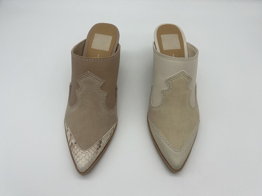 OEM Womens Pointed Toe Shoes Sepatu Kasual Tan / Off White Dengan Outsole TPR