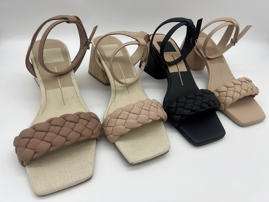 Tan Woven Ladies Sandal Kulit Lembut Peep Toe Dengan Gesper Logam