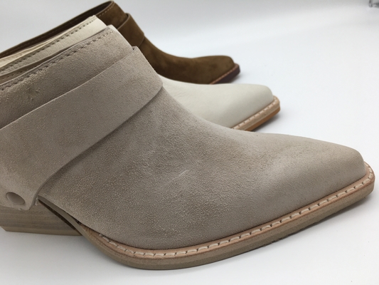 Platform Kasual Sepatu Kulit Wanita Beige 3 Inci Heel Closed Toe