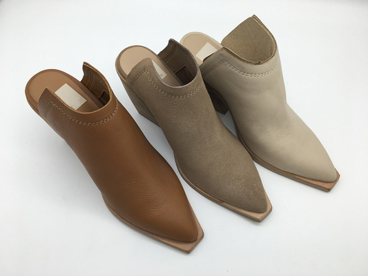 Platform Kasual Sepatu Kulit Wanita Beige 3 Inci Heel Closed Toe