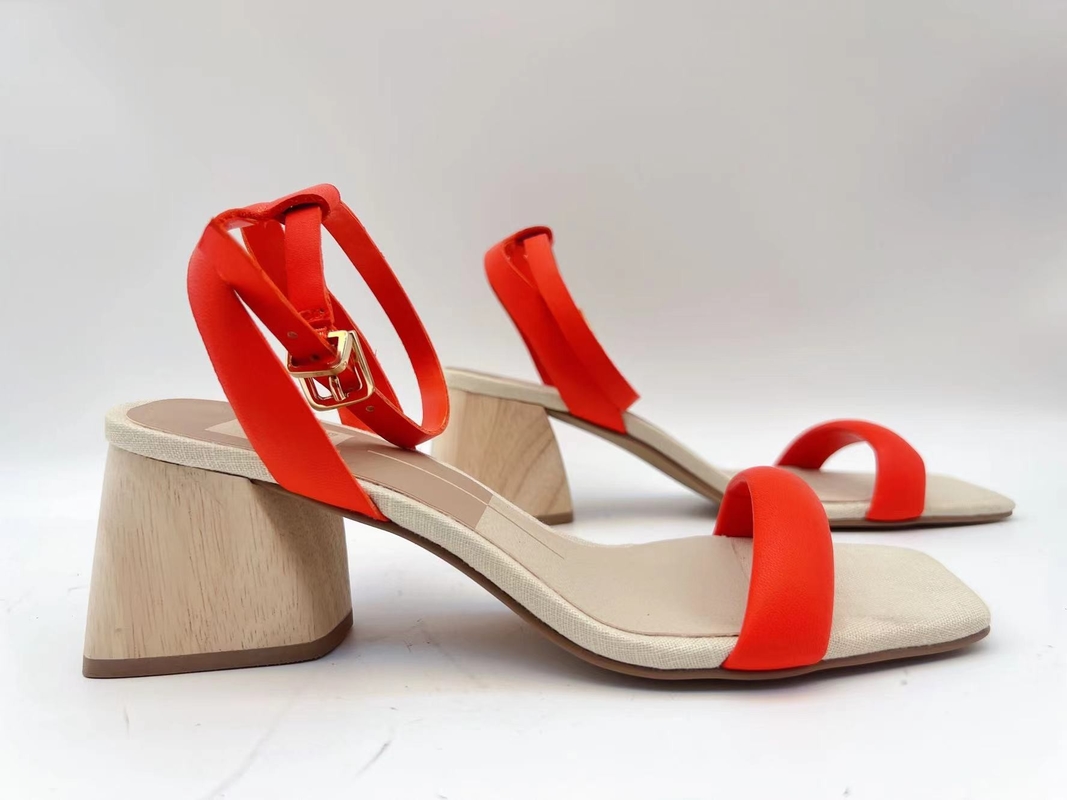Sandal Kulit Lembut Wanita Oranye Tali Tunggal Kaki Terbuka Dengan Bagian Atas Kulit Nappa Lembut