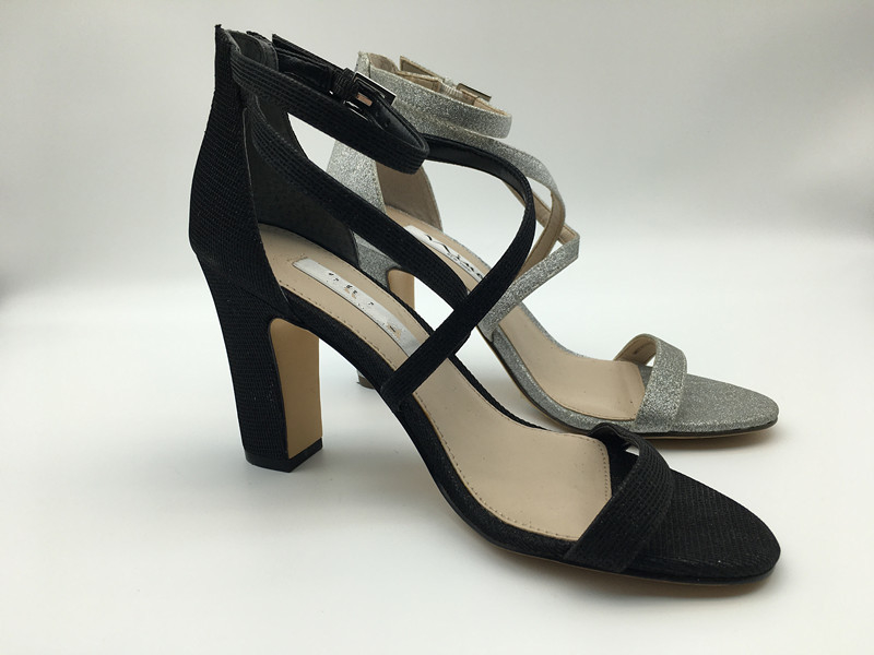 SGS Leather Open Toe Sandal Wanita Single Strap Sandal Dengan YKK Nylon Ritsleting